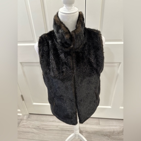Cejon faux mink sleeveless vest in size Small - Picture 1 of 13